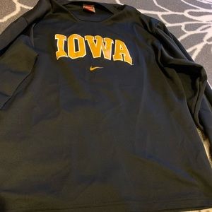 Iowa Hawkeyes shirt, Sz. Small